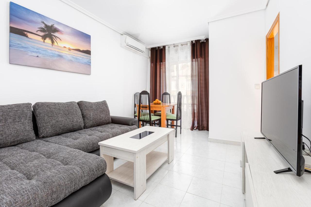 Arquitecto Larramendi Apartment Torrevieja Luaran gambar