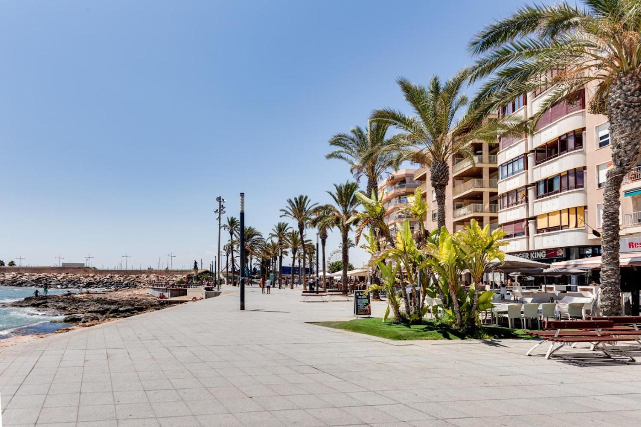 Arquitecto Larramendi Apartment Torrevieja Luaran gambar