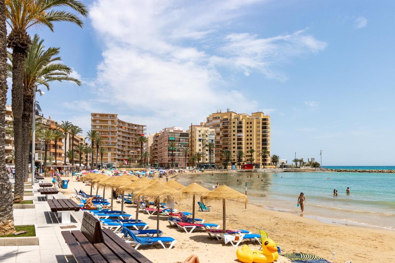 Arquitecto Larramendi Apartment Torrevieja Luaran gambar