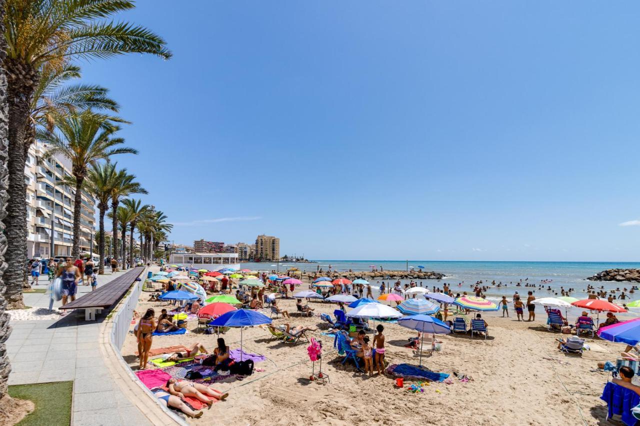 Arquitecto Larramendi Apartment Torrevieja Luaran gambar